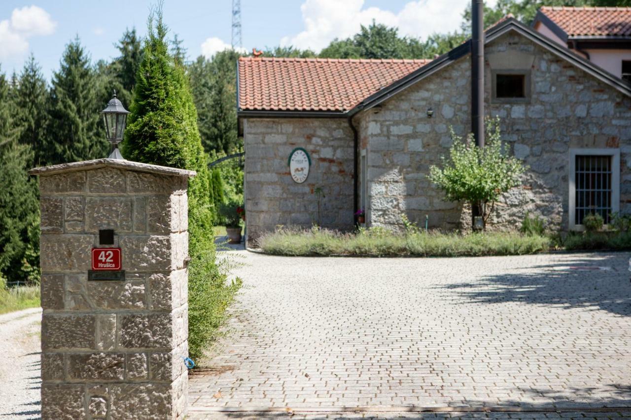 Villa Anton - The Old Dairy Hrusica  Esterno foto